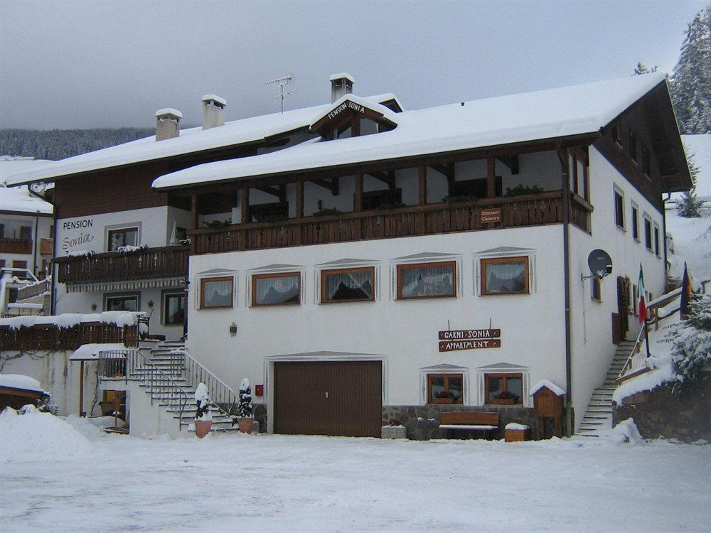 Appartements Pension Sonia Funes  Exteriör bild